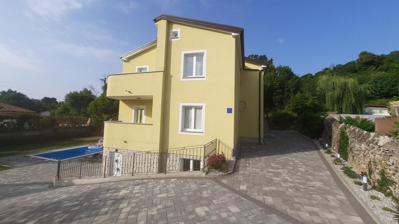Apartman Ela Donji Rukavac Exteriör bild